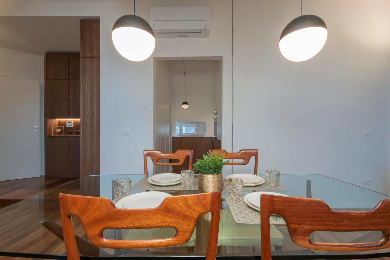 Luxury Apartment Near Arco Della Pace Guerrazzi 9 Milaan Buitenkant foto