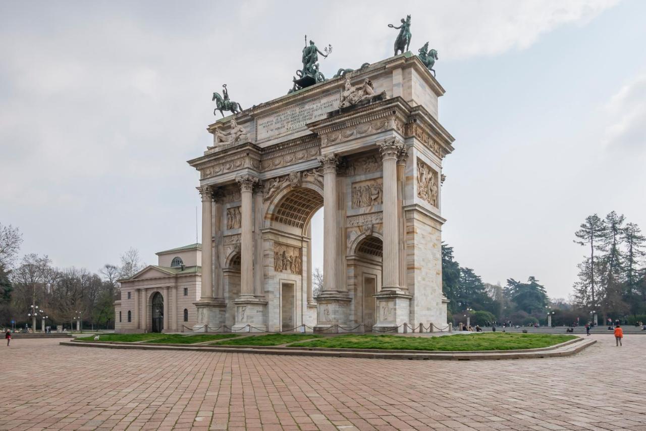 Luxury Apartment Near Arco Della Pace Guerrazzi 9 Milaan Buitenkant foto